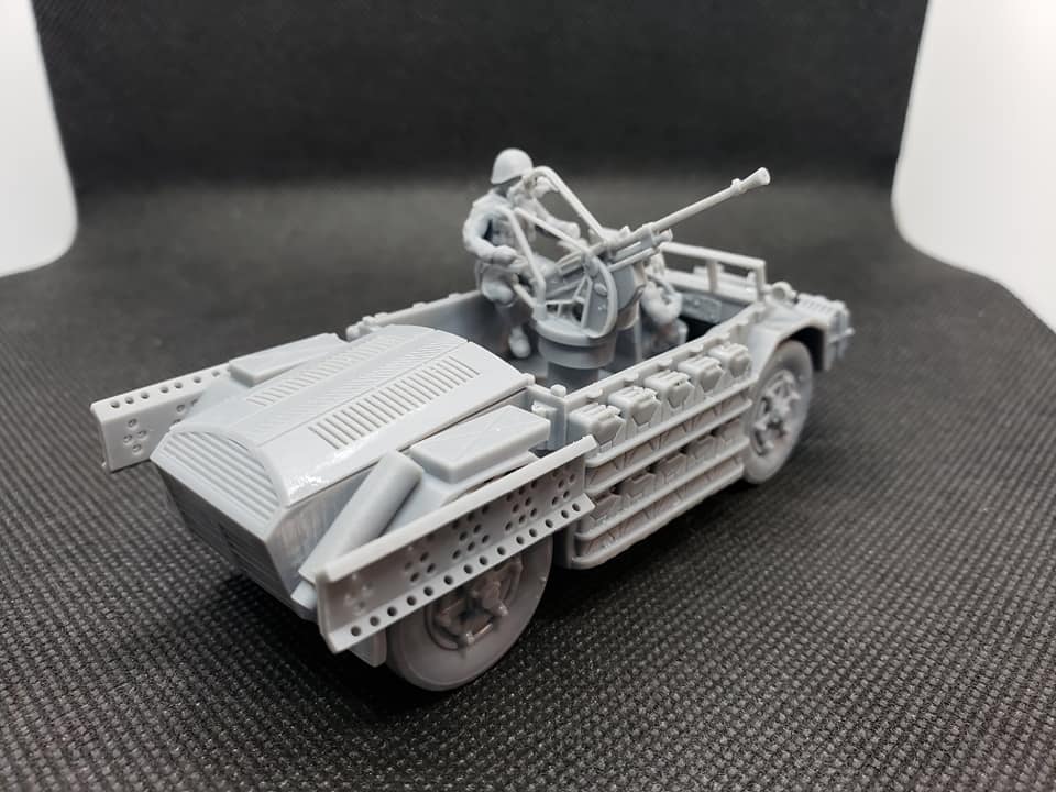 Italian AS42 Sahariana with Breda AA Gun