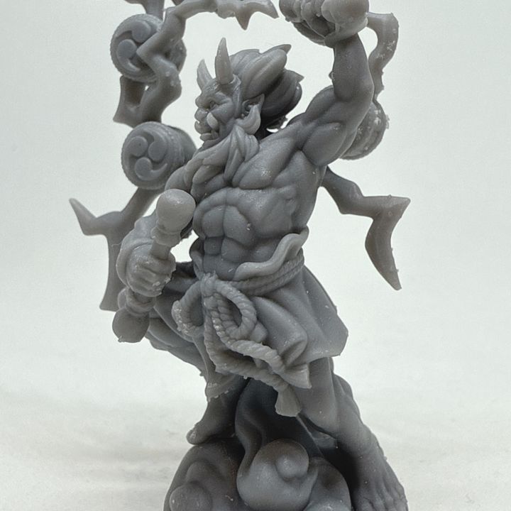 Raijin the thunder god by Menagerie Miniature