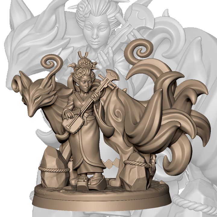 Music geisha with spirit 9 tail fox by Menagerie Miniature