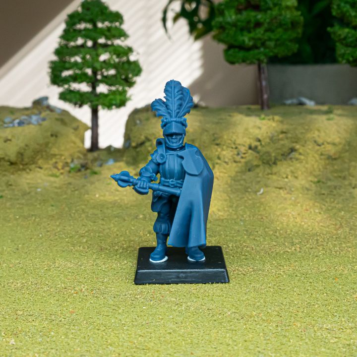 Sunland Captain 1 by Highlands Miniatures