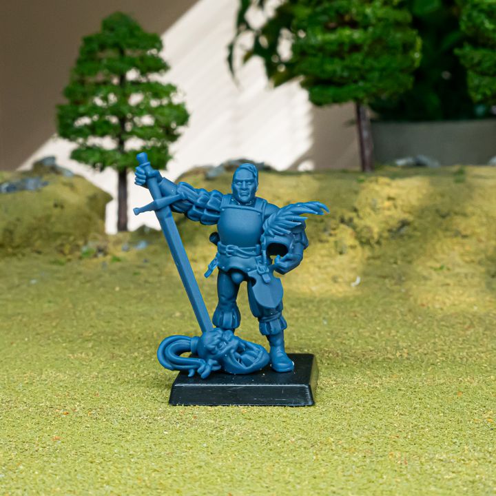 Sunland Captain 3 by Highlands Miniatures