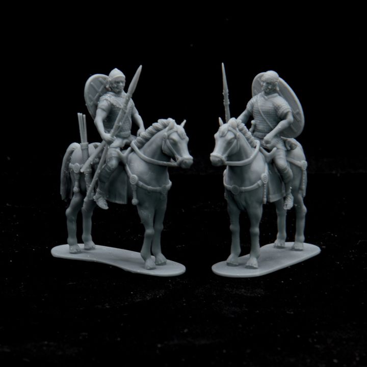 Roman Imperial Cavalry, multiple variations and poses by Gadgetworks Miniatures