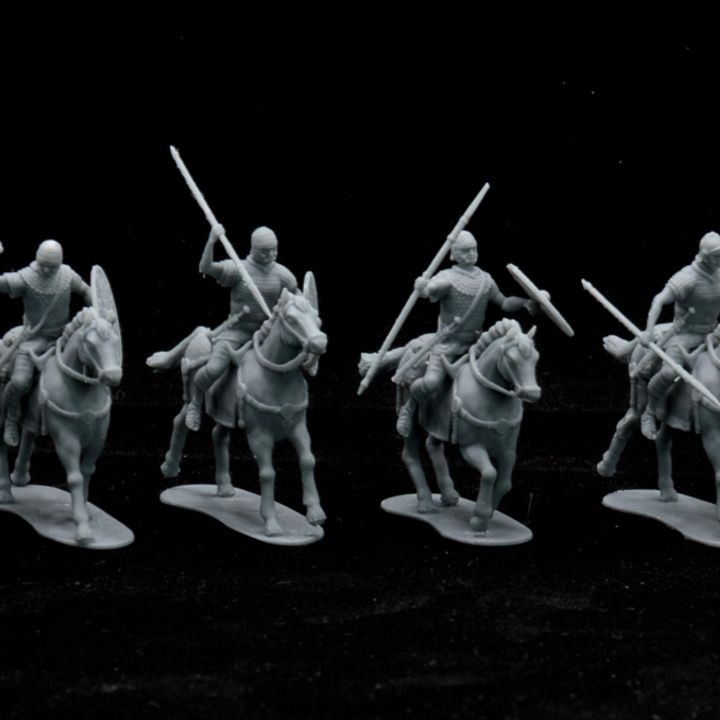 Roman Imperial Cavalry, multiple variations and poses by Gadgetworks Miniatures