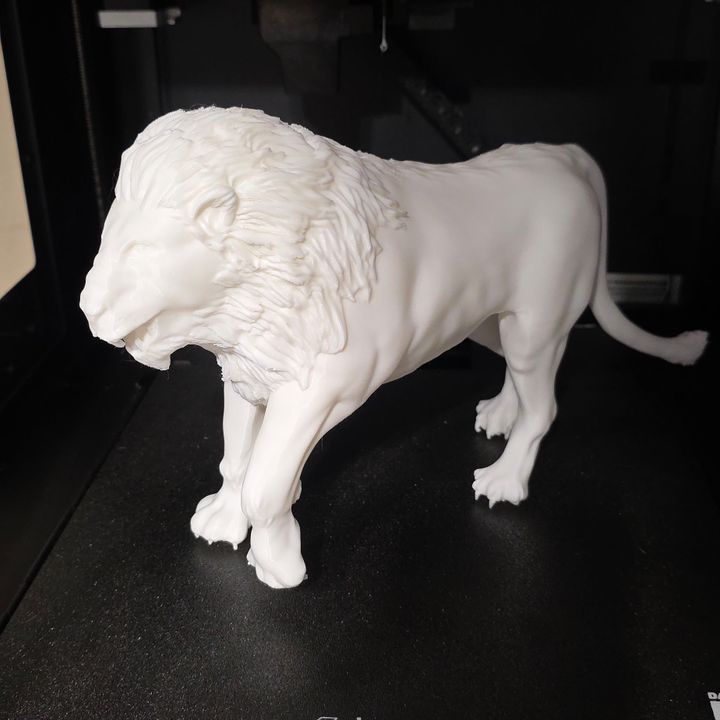 3 Lions - African Lions with bases and victim by Gadgetworks Miniatures