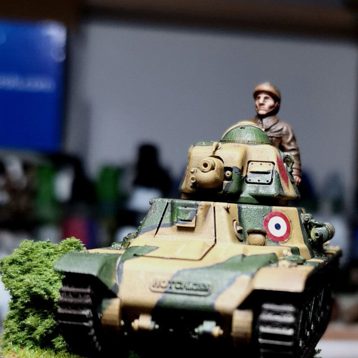 WW2 28mm 1940 French tank crew 1 by Colonel Muller