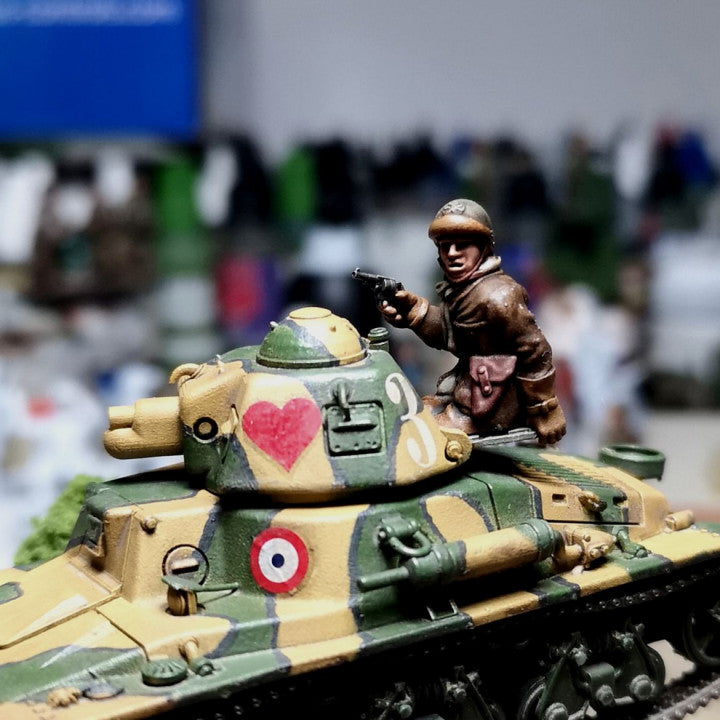 WW2 28mm 1940 French tank crew 2 by Colonel Muller