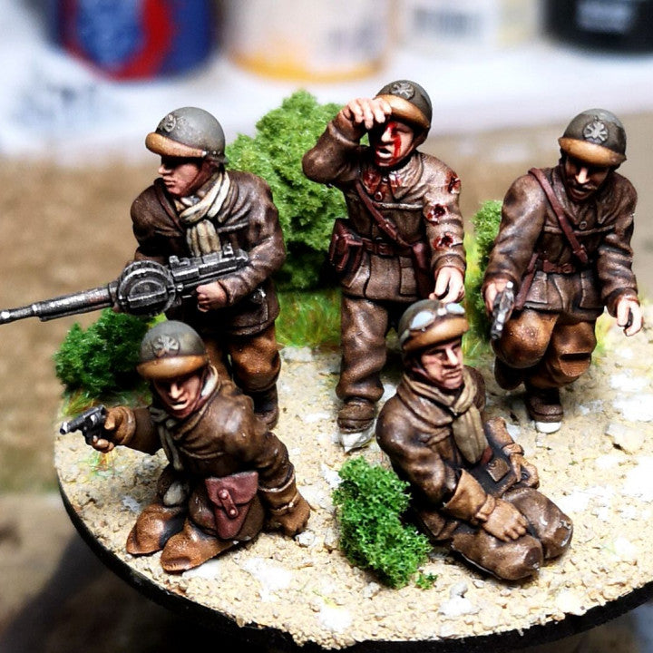 WW2 28mm 1940 French tank crew 2 by Colonel Muller