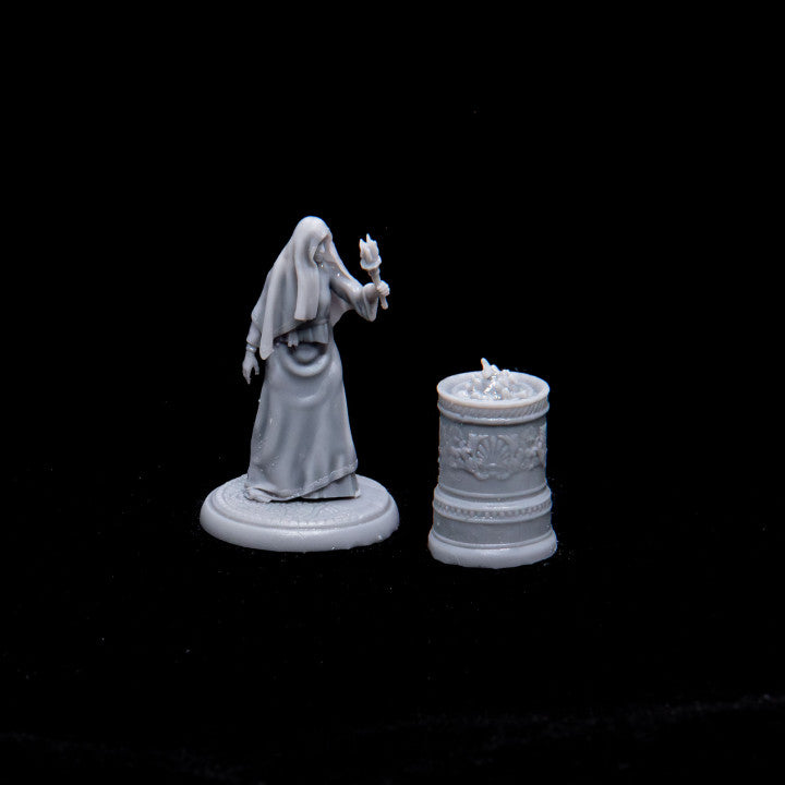 Roman Vestal Priestess with Eternal Flame by Gadgetworks Miniatures