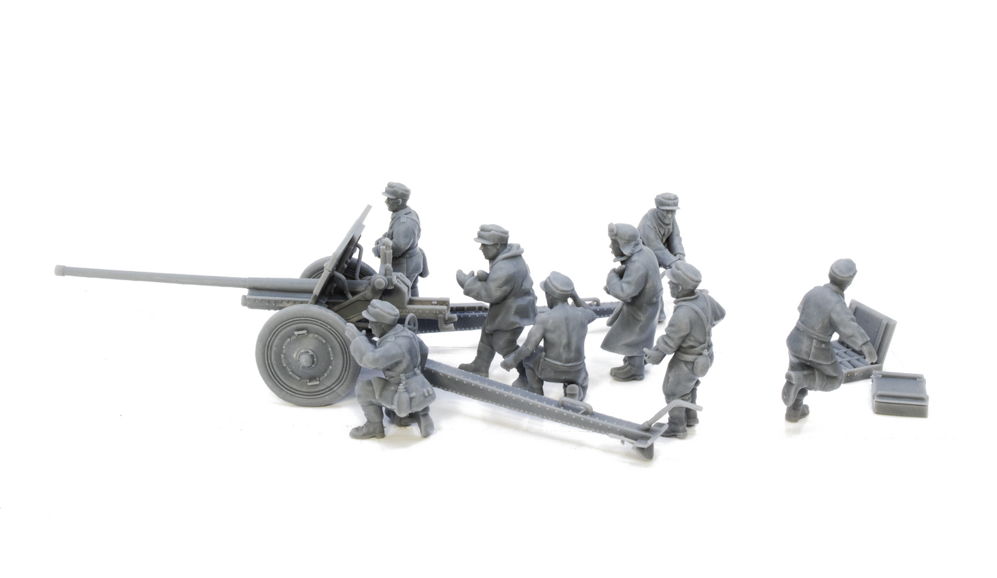 Finnish F22 Field Artillery and Crew