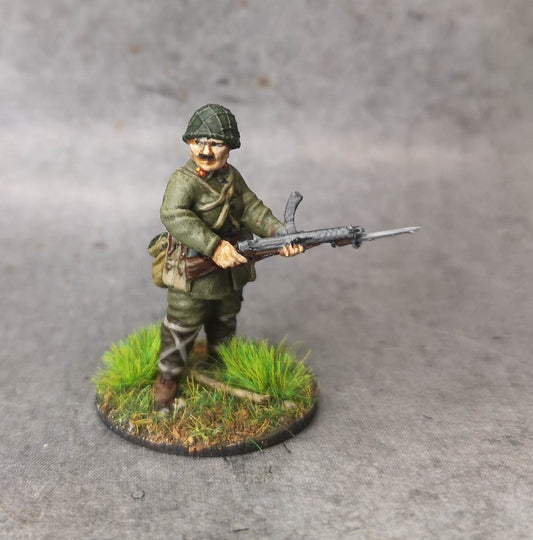 IJA Officer NCO and 2 Attendants with SMG