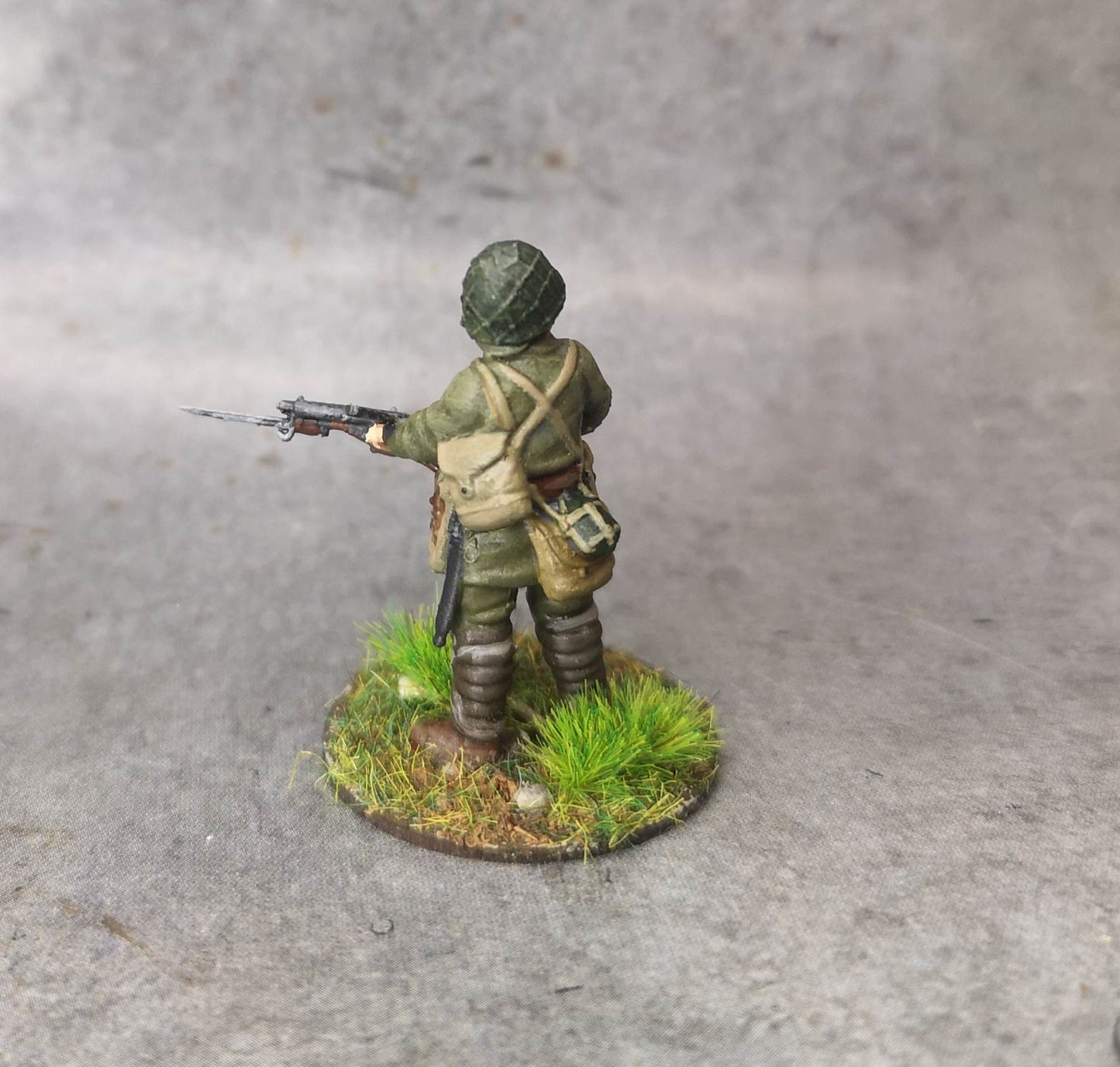 IJA Officer NCO and 2 Attendants with SMG