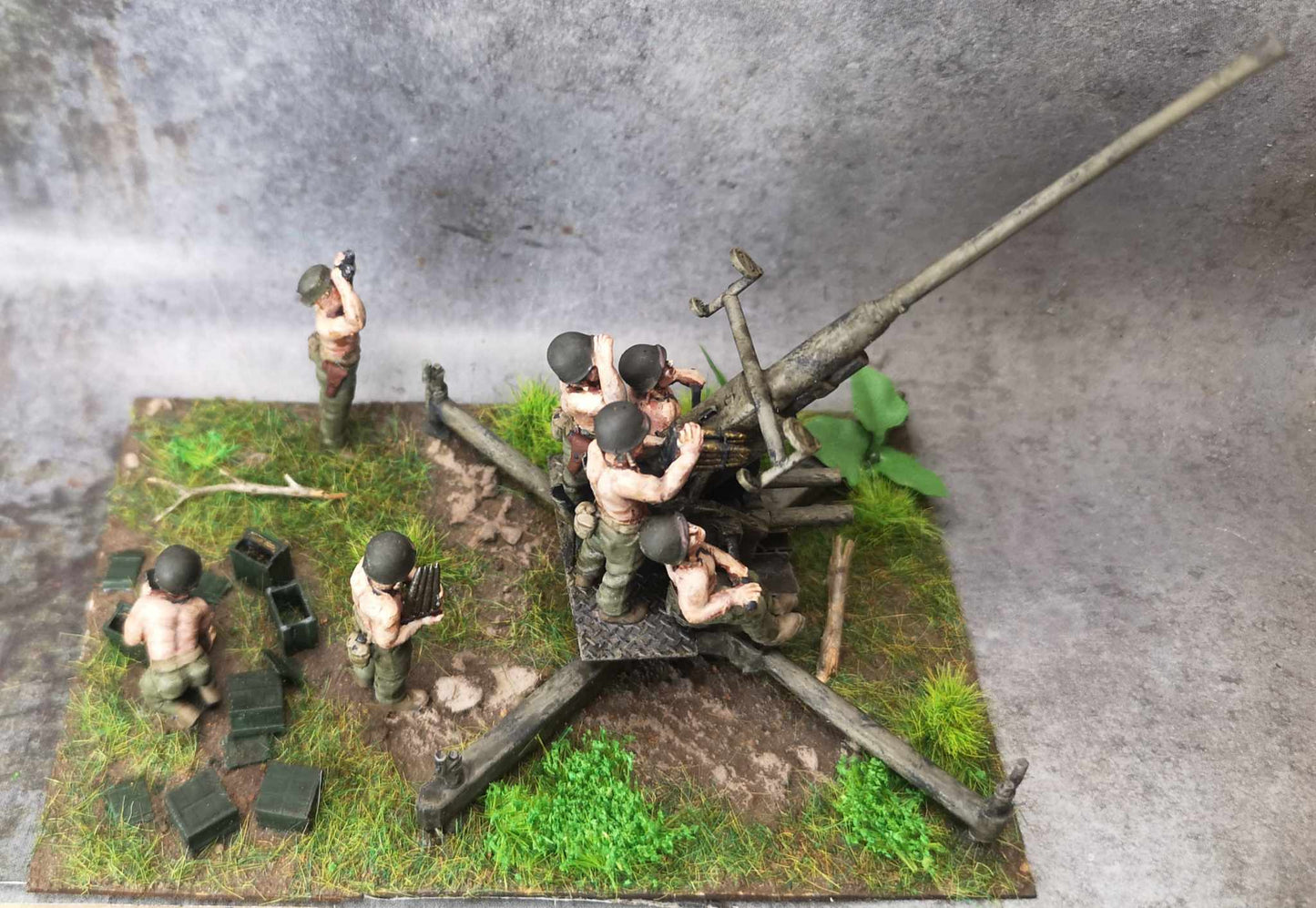 40mm Bofors AA Gun and Crew