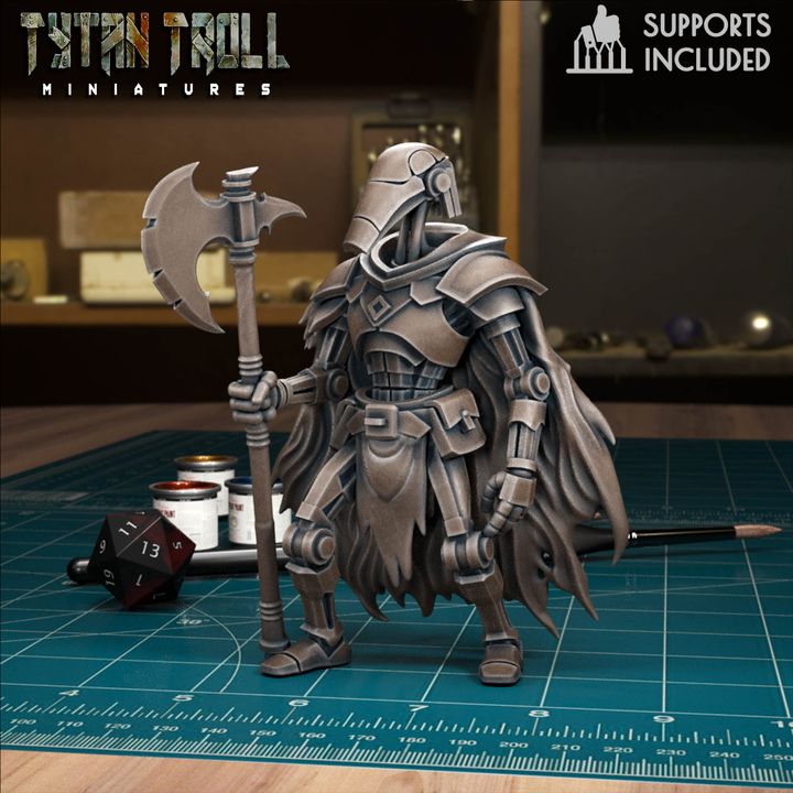 Battle Axe Droid by Tytan Troll Miniatures
