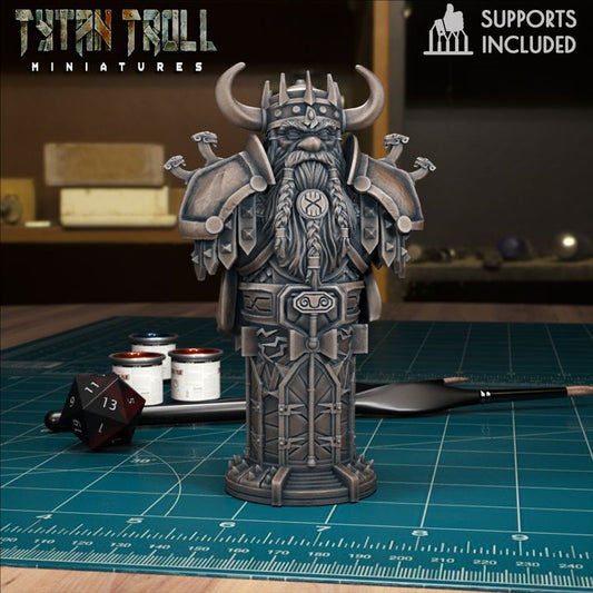 Dwarf Chess King by Tytan Troll Miniatures