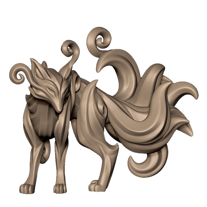 Music geisha with spirit 9 tail fox by Menagerie Miniature