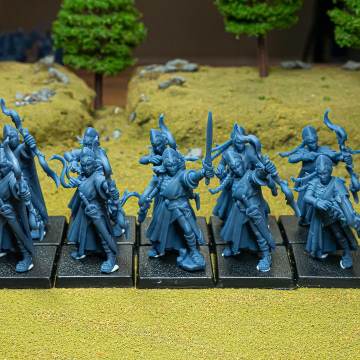 Aegean Maids with Bows by Highlands Miniatures