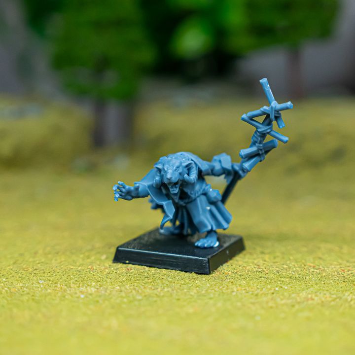 Sewer Vermin Warlock by Highlands Miniatures