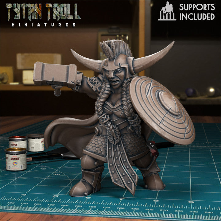 Female Dwarf 01 by Tytan Troll Miniatures