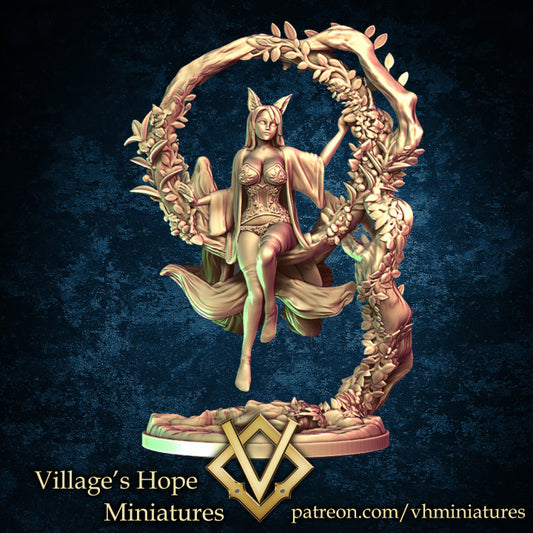 Sexy Guild Mate Series No.4 Nine Tail Fox by Village's Hope Miniatures