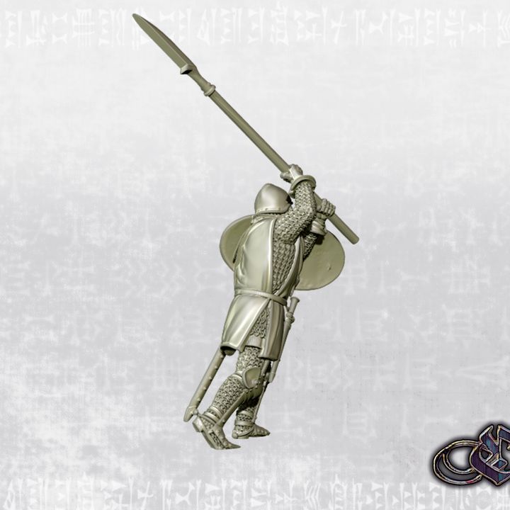 "Aragonese knight with glaive & shield on foot - 14th century" by Ezipion miniatures