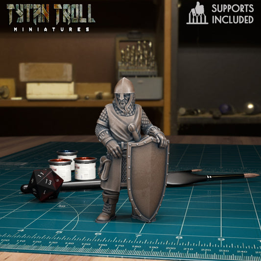 Man At Arms 11 by Tytan Troll Miniatures