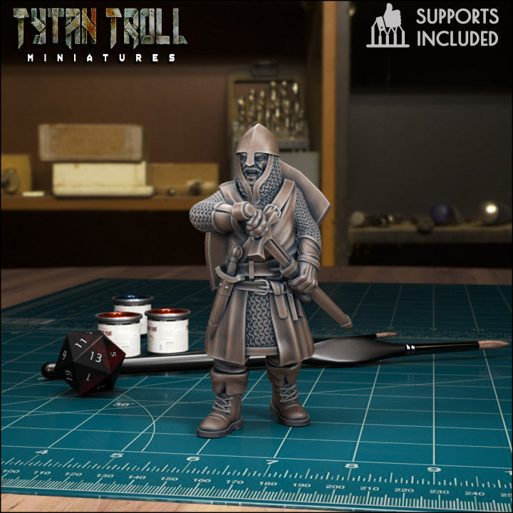 Man At Arms 02 by Tytan Troll Miniatures