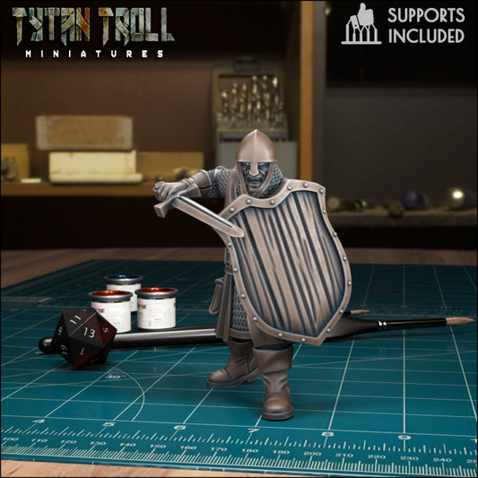 Man At Arms 04 by Tytan Troll Miniatures