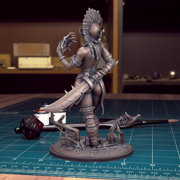 Greta Mohawk by Tytan Troll Miniatures