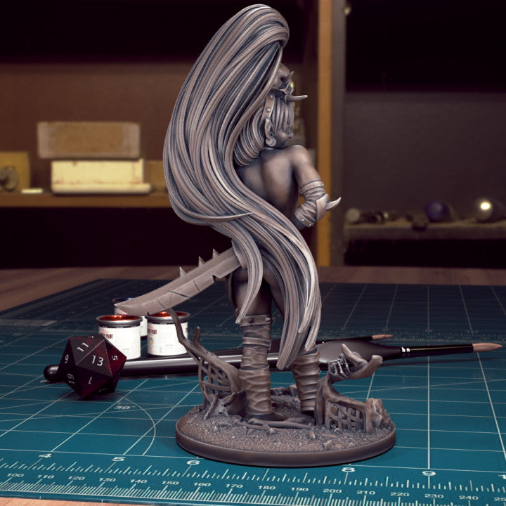 Greta by Tytan Troll Miniatures