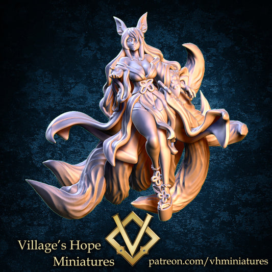 Tamamo No Mae / Nine Tails Fox Human Form by Village's Hope Miniatures