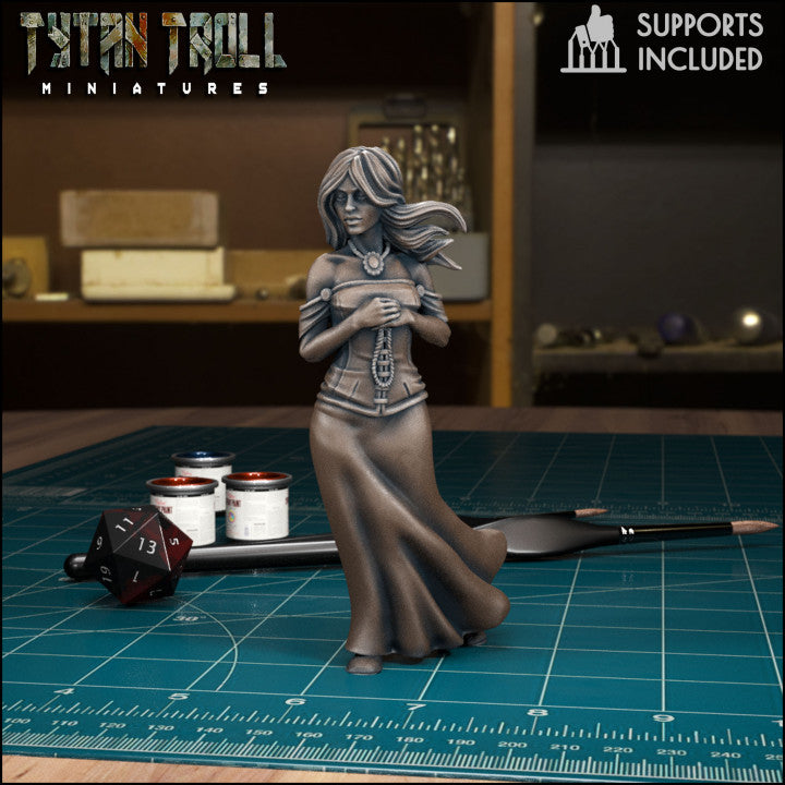 Tatyana by Tytan Troll Miniatures