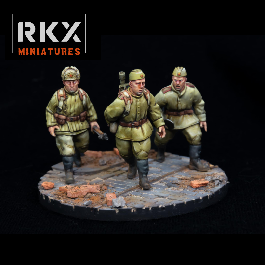 Soviet 50mm Mortar Team Deploying by RKX Miniatures
