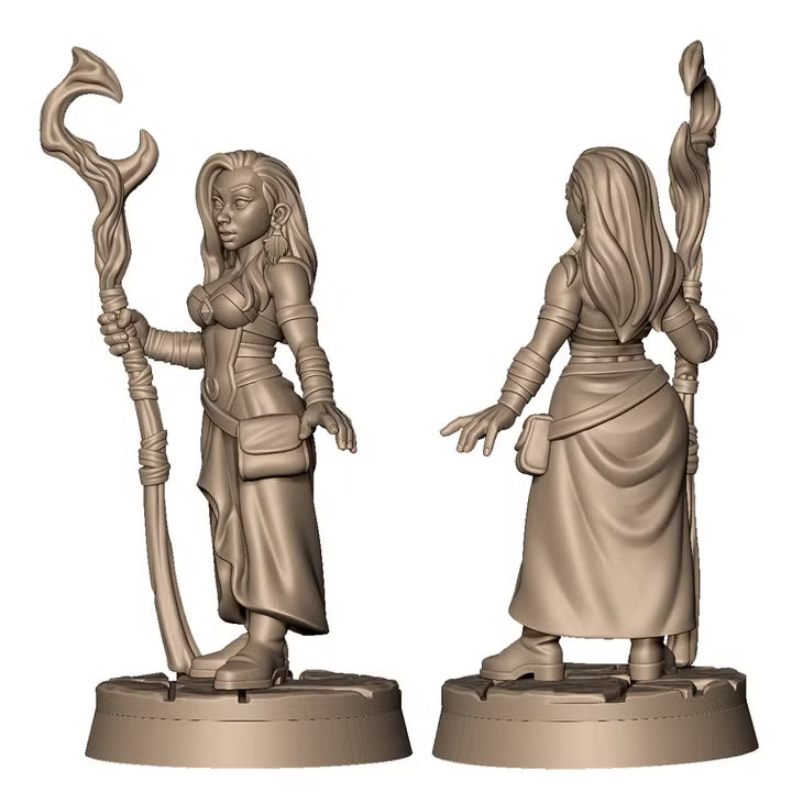 Silver the druid by Menagerie Miniature