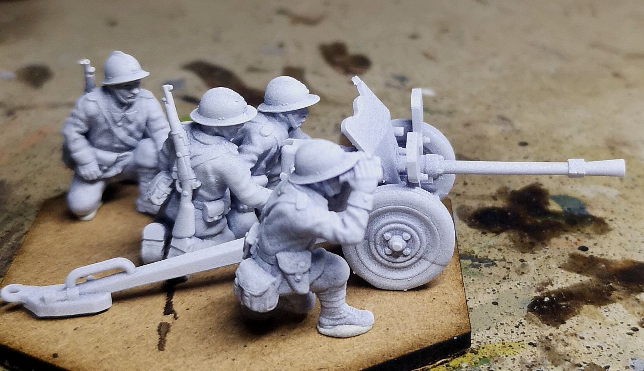 WW2 French 1940 25mm AT GUN with crew by Colonel Muller